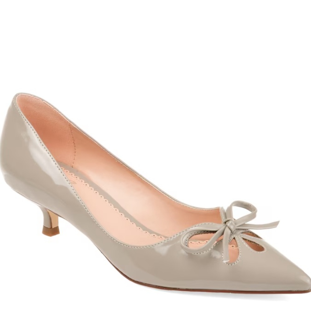 Journee Colection Lutana Pump
